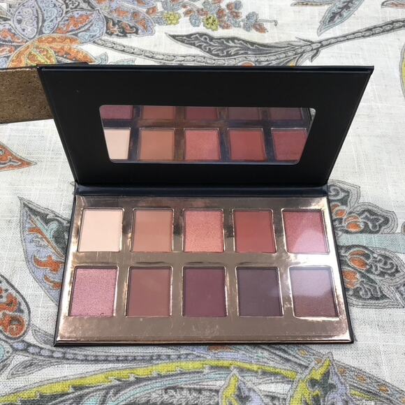 Crown PRO Eyeshadow Palette FUEGO 10 Pan Shades NIB - Picture 4 of 5